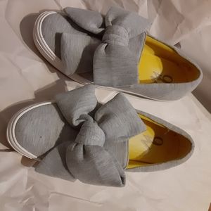 Cloth slipon shoes, cute bow detail